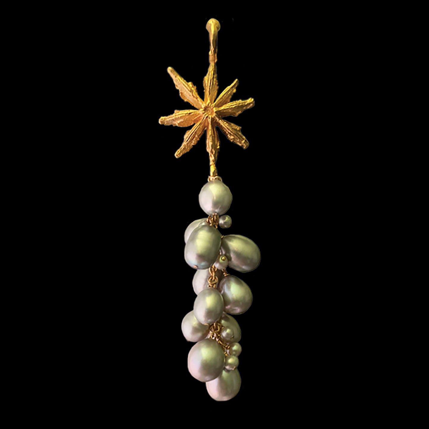 Anise Drop with Gray Pearl Tassel