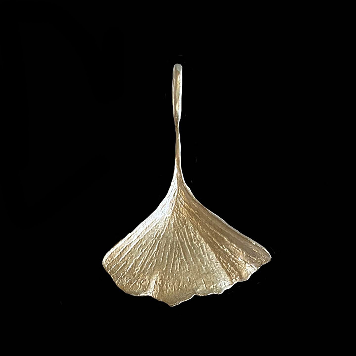 Ginko Leaf Medium Drop