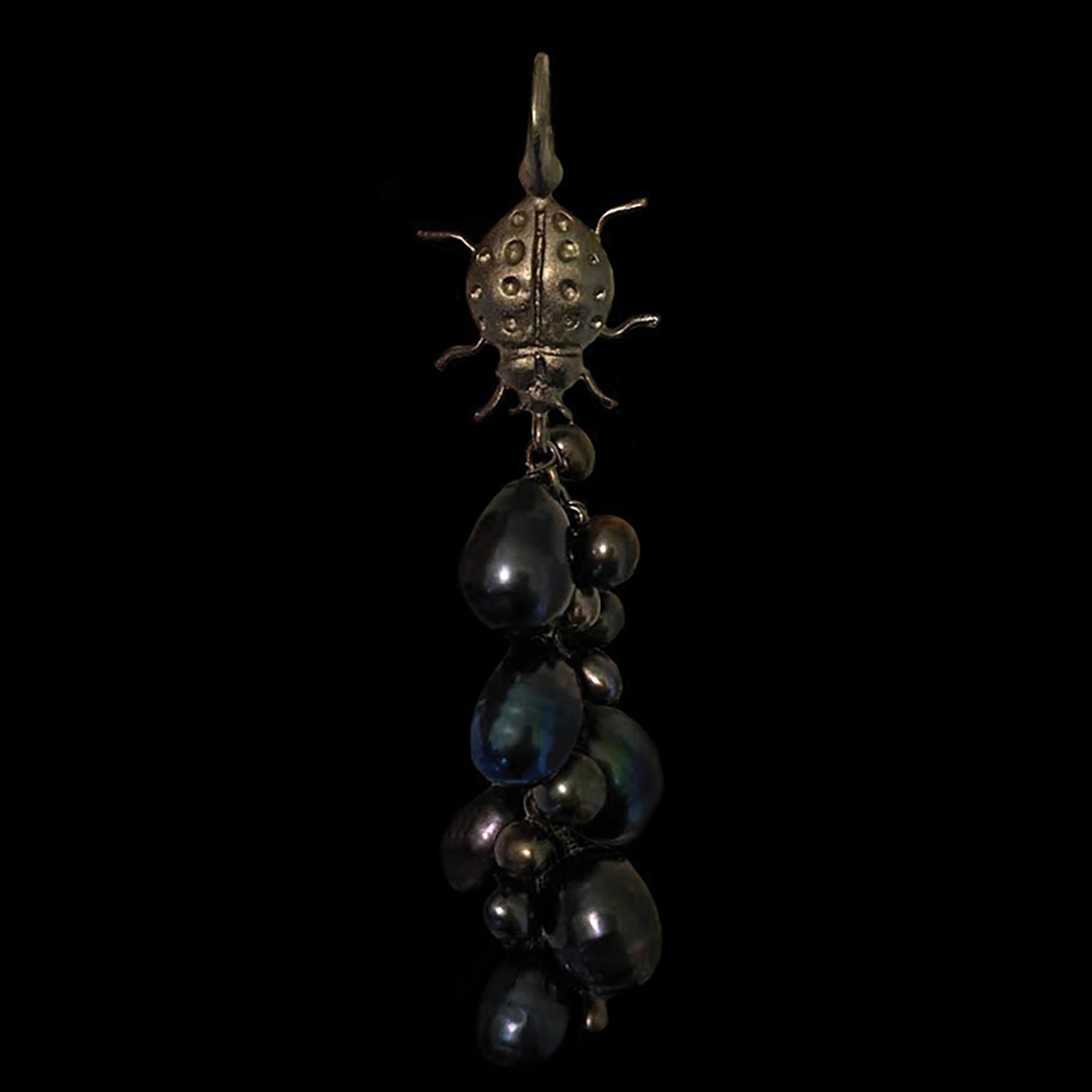 Ladybug Drop with Black Pearl Tassel